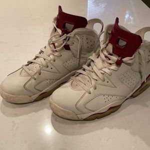 Air Jordan 6 maroon
